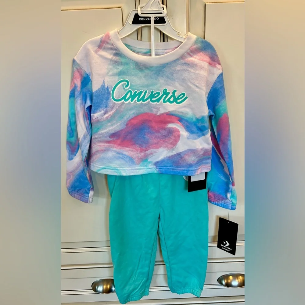NWT girls converse 2 piece outfit size 3T